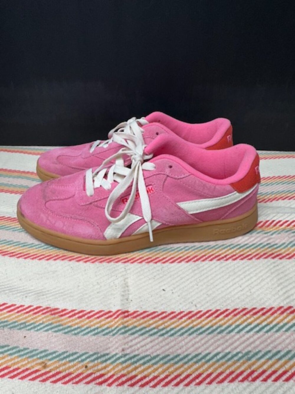 Reebok Suede Sneakers Woman's Size 8.5